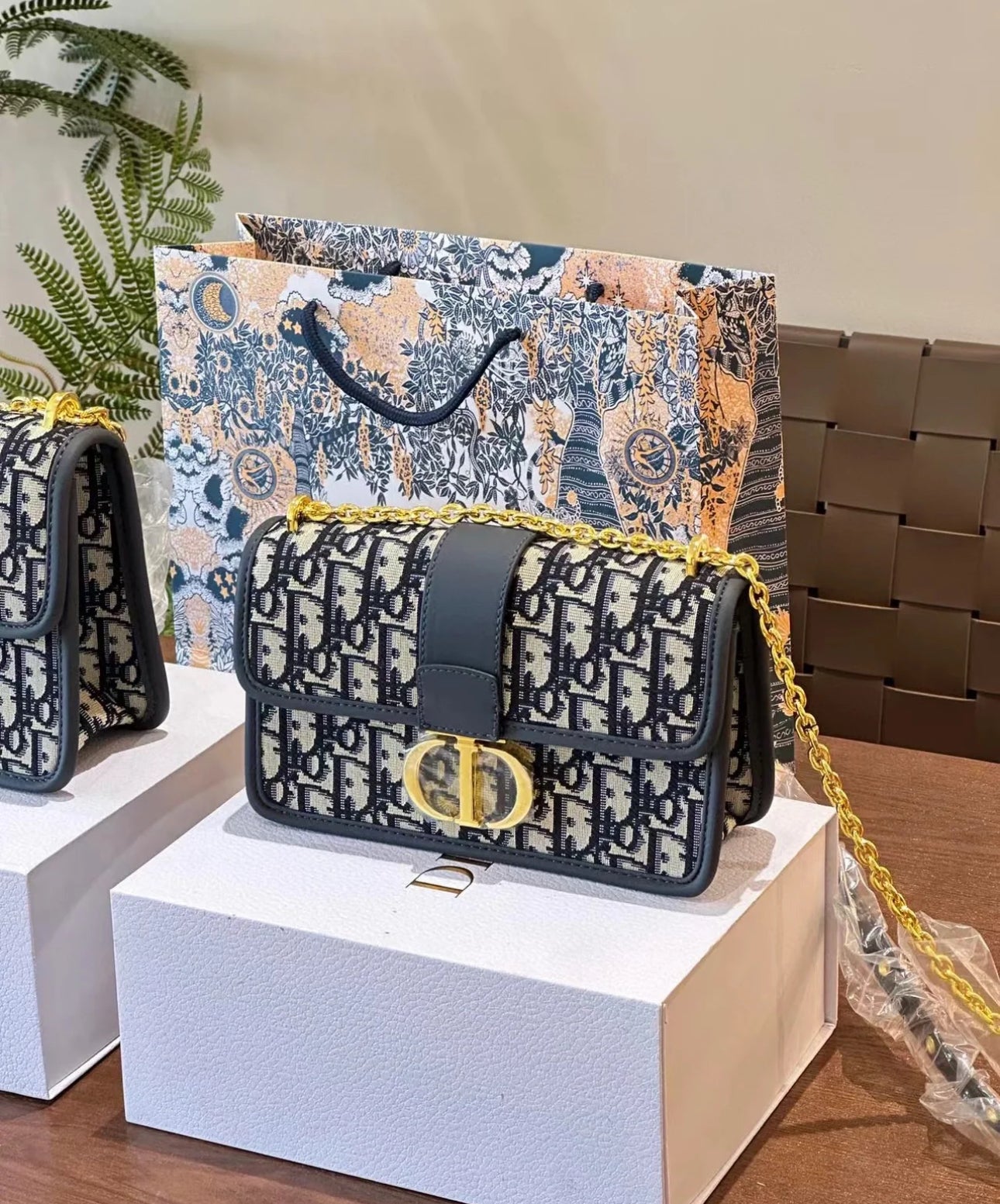Dior Montaigne
