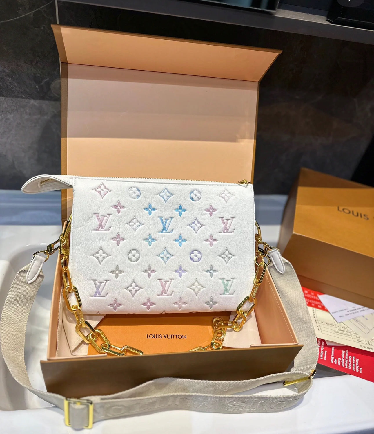 LV Coussin BB